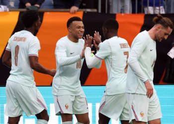 كولومبيا ضد فرنسا: التوقيت والقناة وأماكن البث