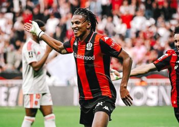 هل هناك خلاف بين هشام بوداوي ونادي نيس؟