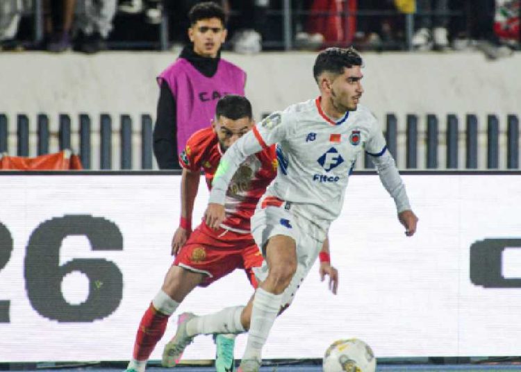 يُثير صلاح الدين الرحولي ضجةً في سوق الانتقالات، بينما يُغلق أولمبيك آسفي أبوابه أمام الأندية المغربية.