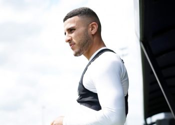 سندرلاند يجري محادثات لضم ياسين تيتراوي