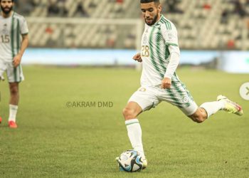 صراعٌ محتدم بين بيراميدز و الزمالك على نجم جزائري