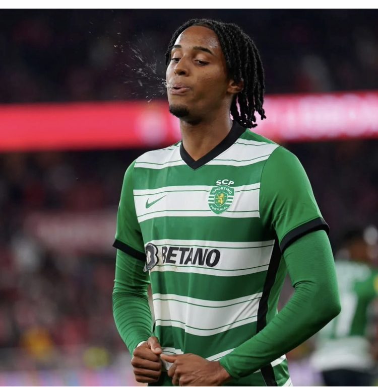 يبذل نادي آيندهوفن جهودًا حثيثة لضم يوسف شرميتي.