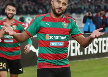مصدر خاص يكشف حصريا لـ “مغرب فووت”: “بلايلي مُعاقب من طرف الفيفا حتى مارس 2027 وإدارة مولودية الجزائر غير مُتحمّسة لإعادته”