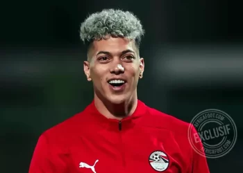 النادي الأهلي يتخذ قرارًا نهائيًا بالاستغناء عن أربعة لاعبين أساسيين