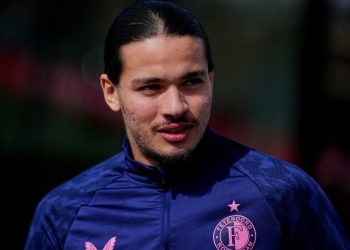 وكيل الأعمال الجزائري محمد دحمان حصريا لـ “مغرب فووت”: “حاج موسى مُركّز على إنهاء الموسم بقوّة وقيادة فينورد للمشاركة في رابطة أبطال أوروبا”