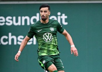 ثلاثة أندية طموحة تتنافس على ضم محمد عمورة