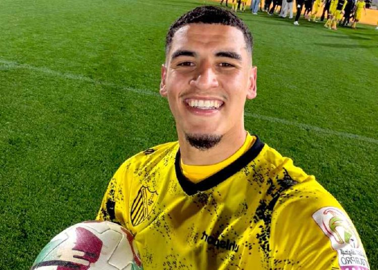 نادي فاس المغربي يجدد عقد سفيان بن جديدة رسميًا