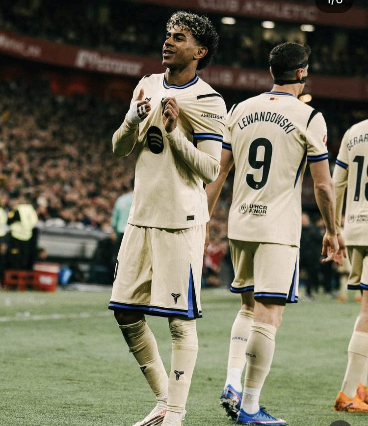 “أنا مسلم، الحمد لله”، هكذا حسم لامين يامال حساباته.