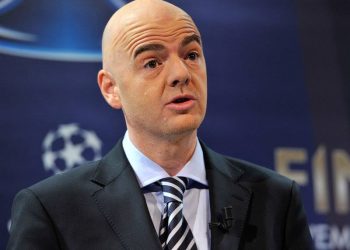 جياني إنفانتينو يصل إلى الجزائر