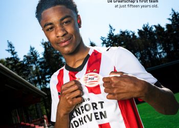 أعلن نادي آيندهوفن رسمياً عن ضم زكريا العسانوسي.