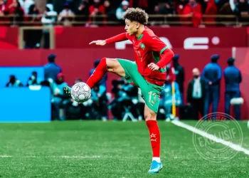 يسعى وكلاء إلياس بن صغير إلى رحيله عن باير ليفركوزن.
