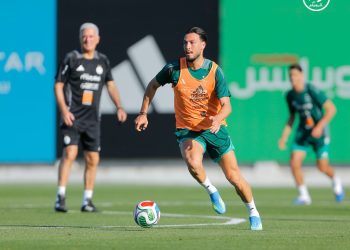 إسماعيل بوزيد: “المنتخب الجزائري سيكون المفاجأة في المونديال وأنصح بن سبعيني بالإنضمام إلى غالاتساراي التركي”