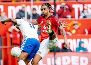 هل يرحل ليني يورو بالفعل؟ برشلونة يتربص به
