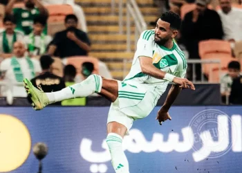 الأهلي: رياض محرز، القرار المصيري