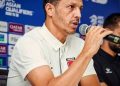 جمال السلامي بعد الإقصاء: “قلة خبرتنا كلفتنا غالياً أمام الجزائر”