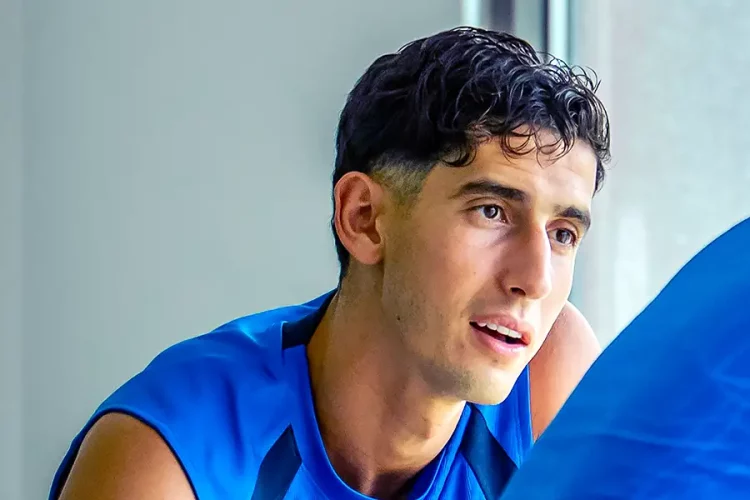 هل انتهى مشوار نايف أكرد مع أولمبيك مارسيليا؟