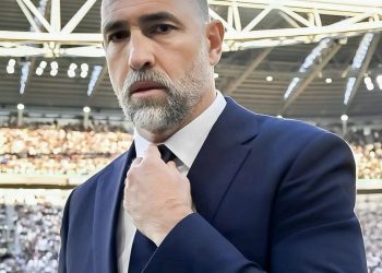 الجزائر: إيغور تودور أم مازاري لمنتخب الصحراء؟