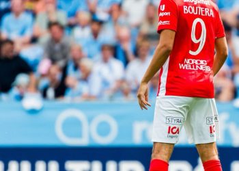 الموهبة الجزائرية كريم بوترعة حصريا لـ “maghreb-foot”: “اللعب في السويد تجربة مُثيرة وحمل قميص الجزائر سيكون فخرا كبيرا لي ولعائلتي”