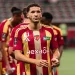 عادل بورابا في لو مان: سعره، راتبه، ومدة عقده