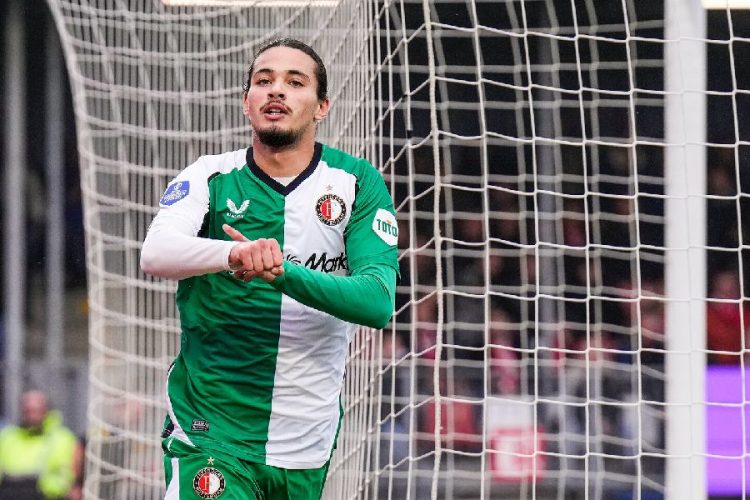 فينورد: الاتحاد يسعى لضم أنيس حاج موسى