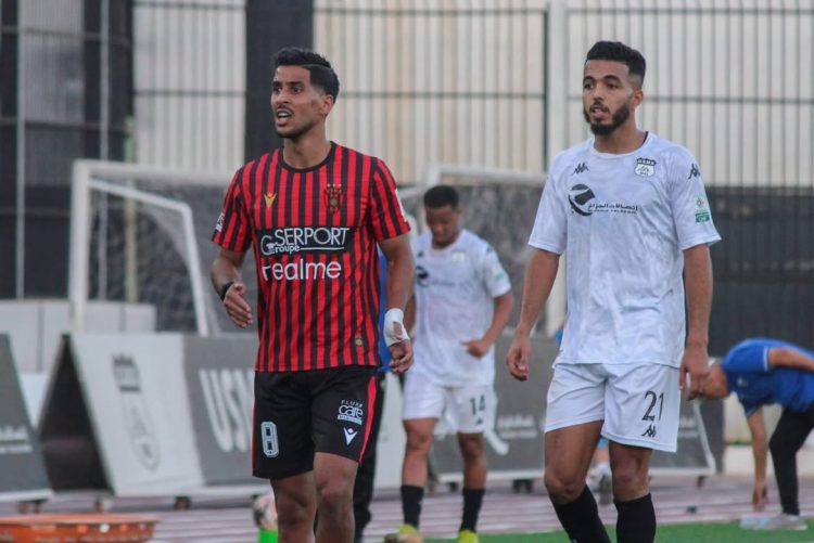 إبراهيم حشود لـ “maghreb-foot”: “نملك تعدادا ثريا في اتحاد خنشلة هذا الموسم ولهذه الأسباب غادرت مولودية وهران”