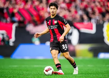 إبراهيم مازا ينتقل إلى الدوري الإنجليزي الممتاز: صفقة غير متوقعة
