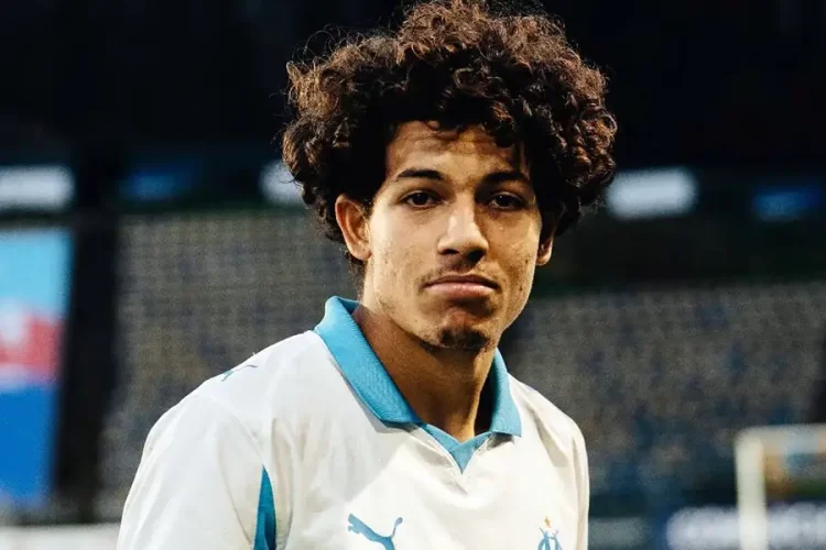 الشاب الجزائري كيليان بيزاحف يبهر نادي أولمبيك مارسيليا