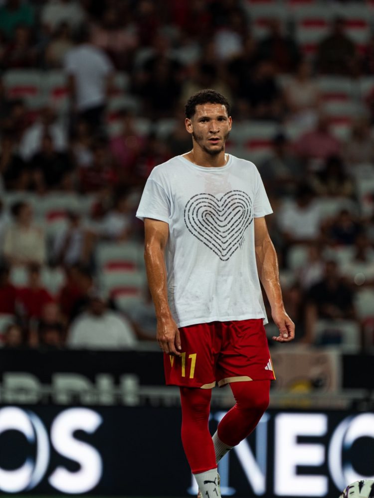 وكيل أعماله يتحدّث حصريا لـ “maghreb-foot”: “معنويات عاديل بوربعة مرُتفعة بعد العملية ومتأكد أنّه سيعود أقوى”